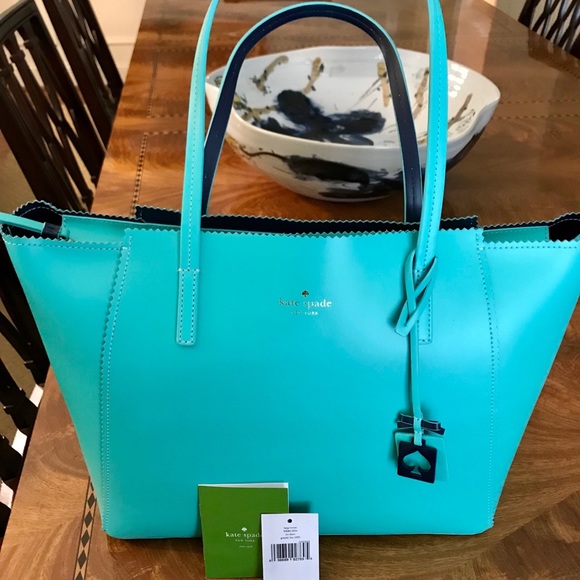kate spade Handbags - Kate Spade New York ‘Ivy Drive Loryn’ Tote Large